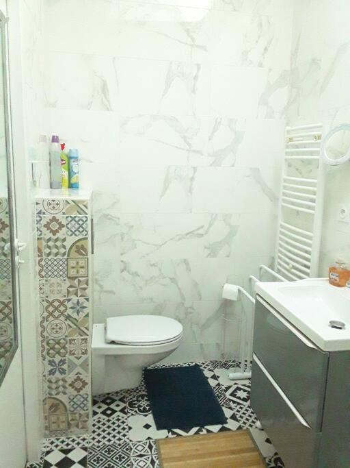 Maisonnette 28 M2 Au Fond Du Jardin Calme&Confort Mondeville  Exterior photo